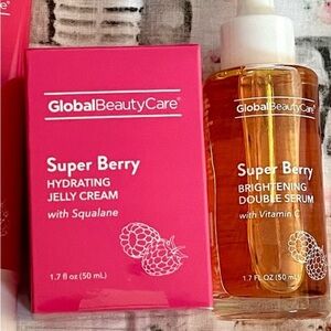 Global Beauty Care Super Berry Skincare DUO 💖